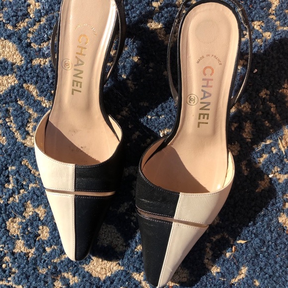 CHANEL Shoes - 💋UPDATED💋Vintage Chanel slingback